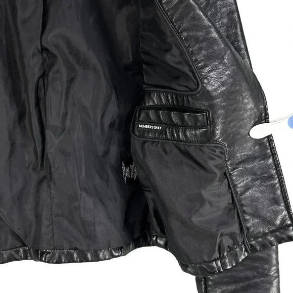 Members Only Womens S Black ASYM Zip Cropped Faux Leather Bomber Moto Jacket Y2K - Picture 8 of 16